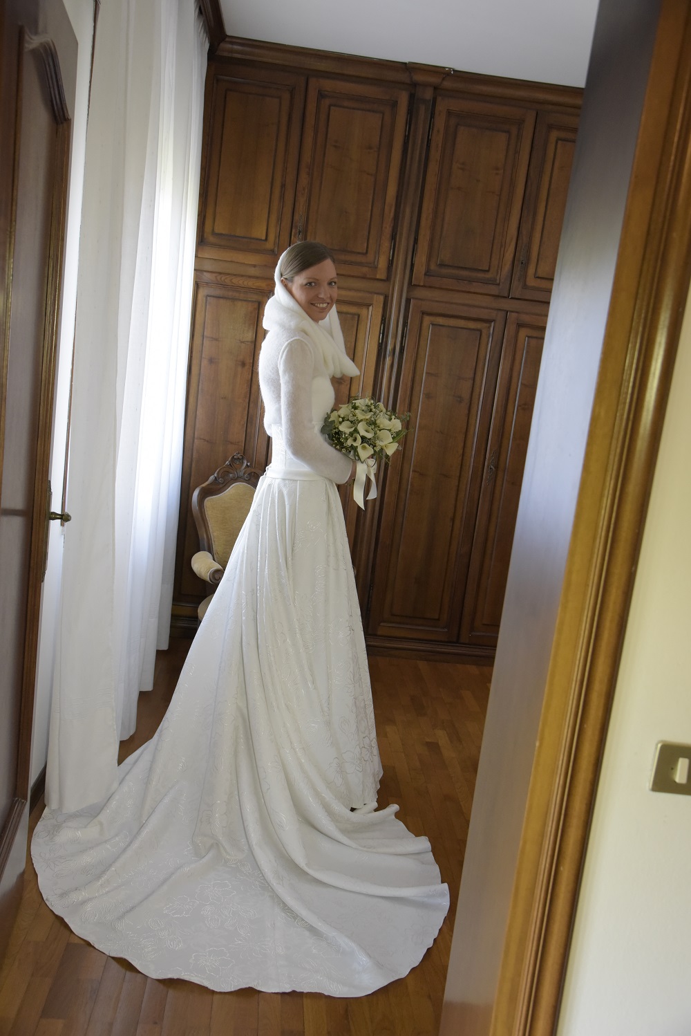 elena spose atelier abito su misura invernale per lara
